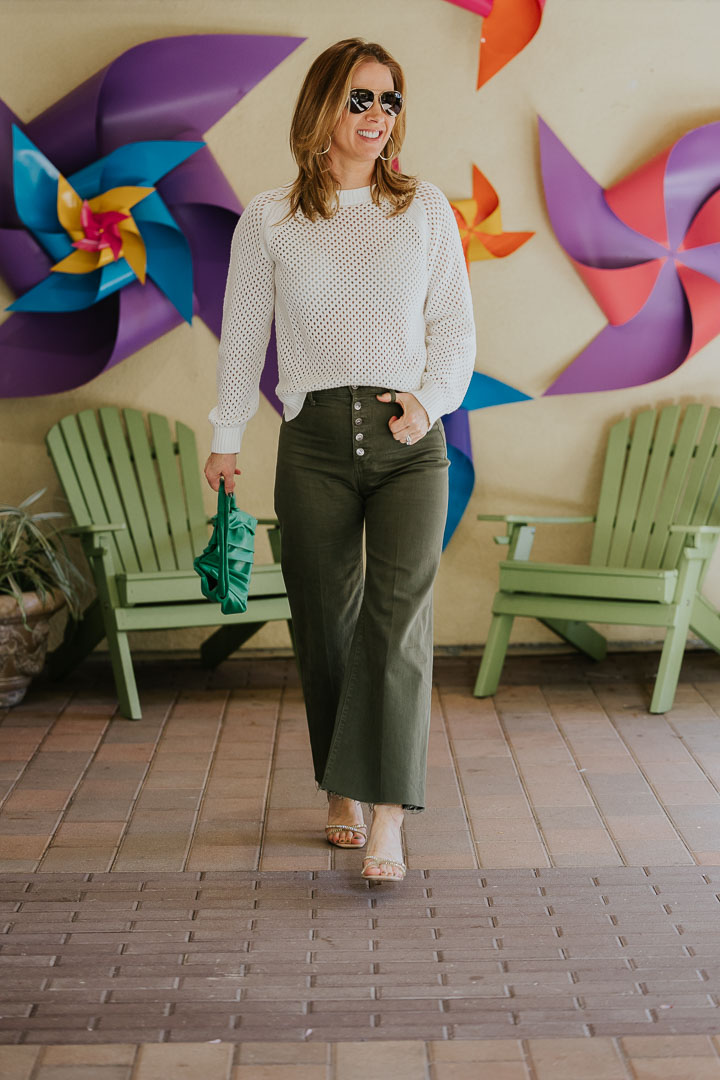 How best can you style an olive green pants with a women's top? - Quora