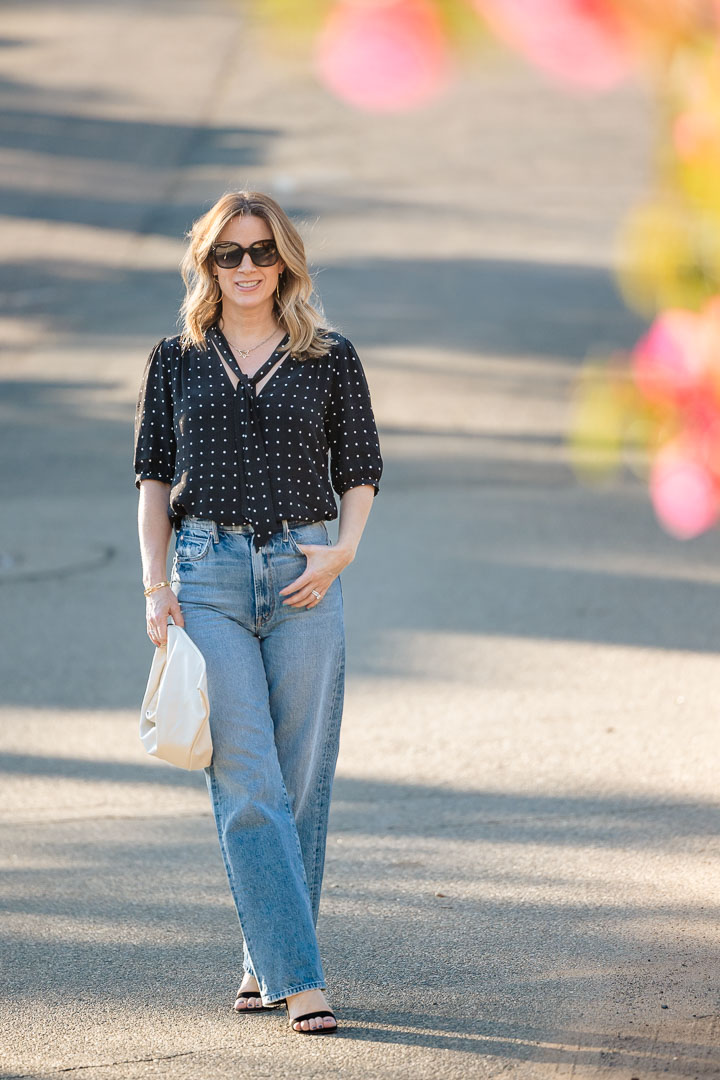 What To Wear With Wide Leg Jeans - MOTHER Tunnel Vision Sneak